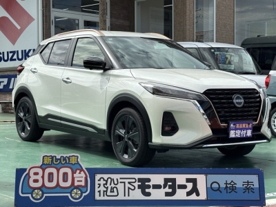 キックス(ニッサン)ディーラ-試乗車 全体