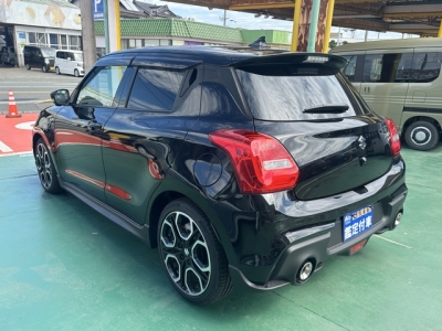 スイフトスポーツ(スズキ)中古車 後方