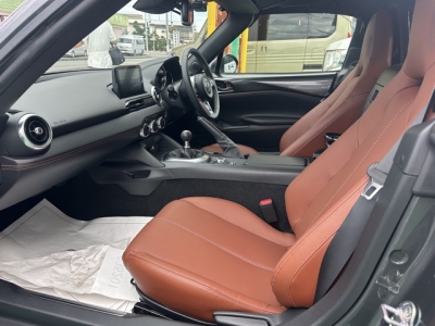 ロードスターRF(マツダ)中古車 前席内装