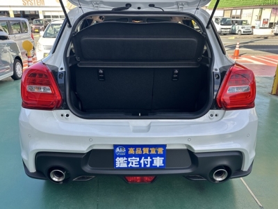 スイフトスポーツ(スズキ)中古車 内外装写真