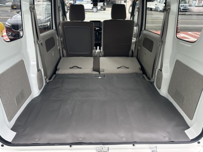 NV１００クリッパー(ニッサン)ディーラ-試乗車 内外装写真他２