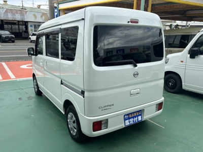 エブリイバンのOEM(スズキ)ディーラ-試乗車 後方