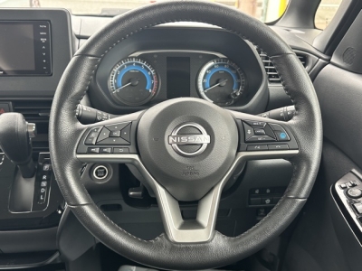 新型ルークス(ニッサン)中古車 内外装写真他２