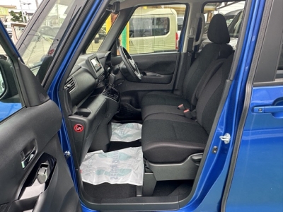 新型ルークス(ニッサン)中古車 前席内装