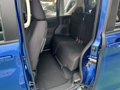 新型ルークス(ニッサン)中古車 後席内装