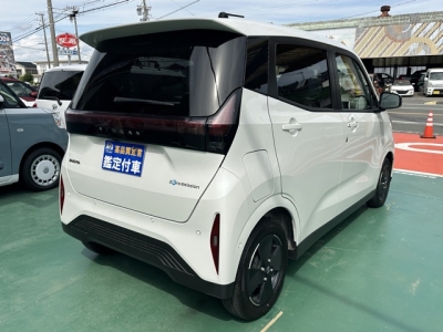 サクラ(ニッサン)ディーラ-試乗車 内外装写真他２