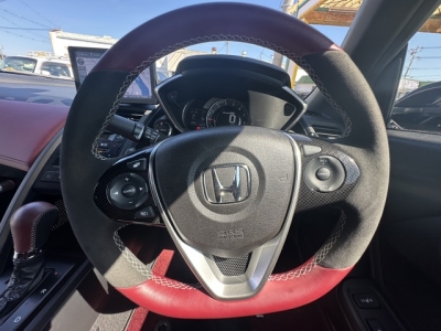 S660(ホンダ)中古車 後席から見た前席