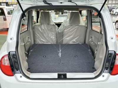 ラパン(スズキ)届出済未使用車 内外装写真他１