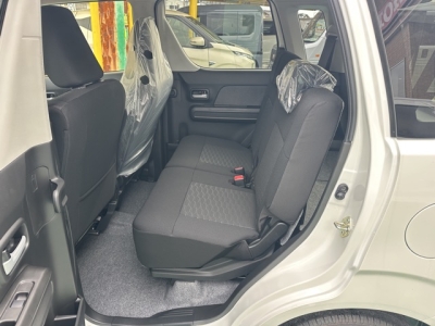 ワゴンRカスタムＺ(スズキ)届出済未使用車 後席内装