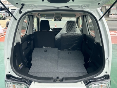 ワゴンRカスタムＺ(スズキ)届出済未使用車 内外装写真他１