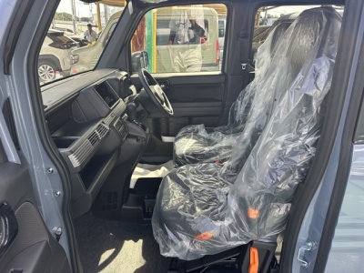 N-VAN(ホンダ)届出済未使用車 前席内装