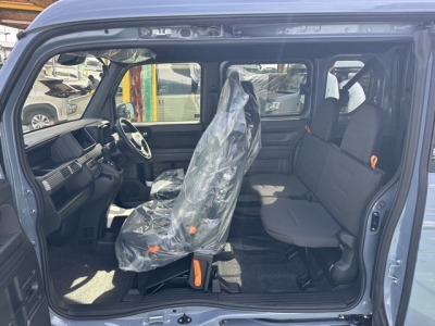 N-VAN(ホンダ)届出済未使用車 後席内装