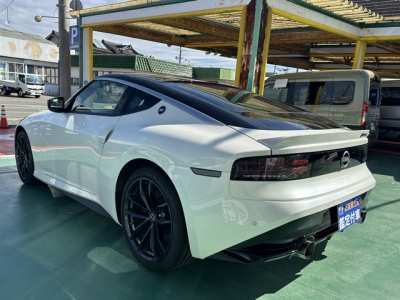 フェアレディZ(ニッサン)中古車 後方