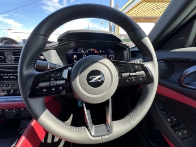 フェアレディZ(ニッサン)中古車 後席から見た前席