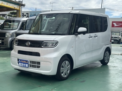 タント(ダイハツ)ディーラ-試乗車 前方