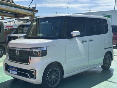新型N-BOX(ホンダ)届出済未使用車 前方