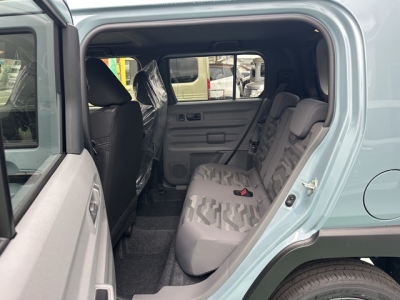 タフト(ダイハツ)届出済未使用車 後席内装