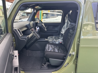 タフト(ダイハツ)届出済未使用車 前席内装