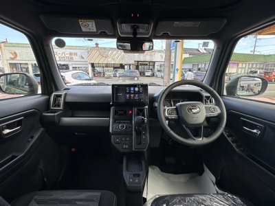 タフト(ダイハツ)届出済未使用車 後席から見た前席