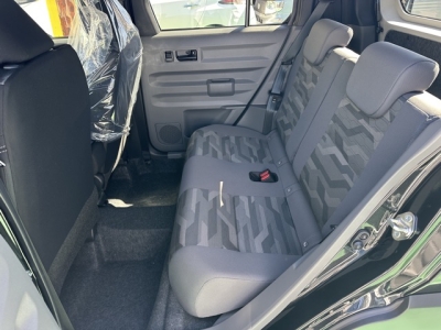 タフト(ダイハツ)届出済未使用車 後席内装