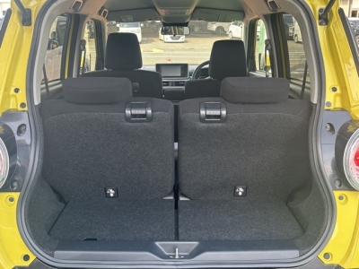 キャスト(ダイハツ)中古車 後席内装