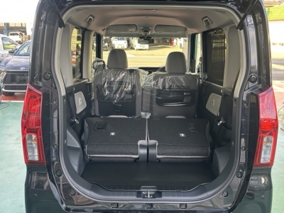 タント(ダイハツ)届出済未使用車 内外装写真他２