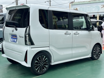 タントカスタム(ダイハツ)届出済未使用車 内外装写真他２