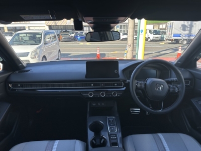 シビック(ホンダ)中古車 後席から見た前席