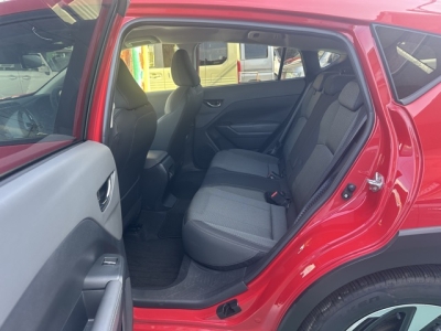 クロストレック(スバル)ディーラ-試乗車 後席内装