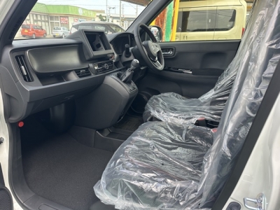 N-ONE(ホンダ)届出済未使用車 前席内装