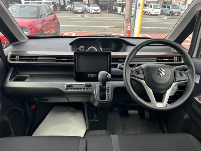 ワゴンRカスタムＺ(スズキ)中古車 後席から見た前席