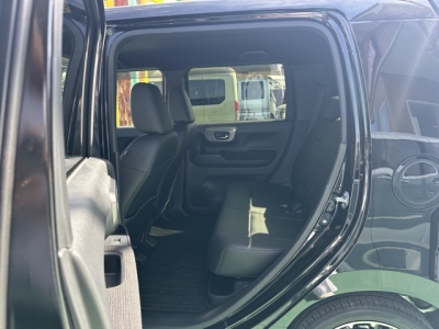 N-WGN(ホンダ)中古車 後席内装