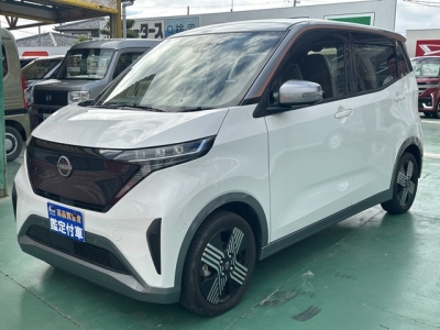 サクラ(ニッサン)中古車 前方