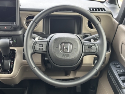 N-BOX(ホンダ)届出済未使用車 内外装写真他１