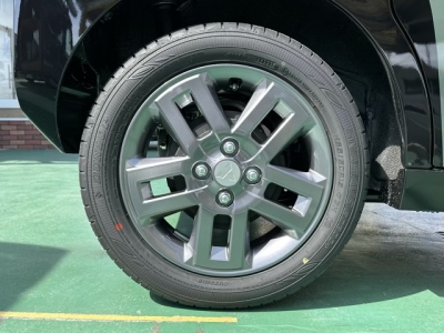 デリカミニ(三菱)届出済未使用車 後席内装