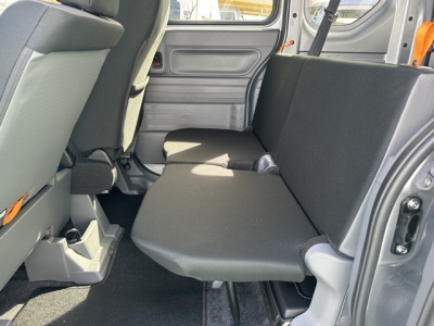 N-VAN(ホンダ)中古車 後席内装