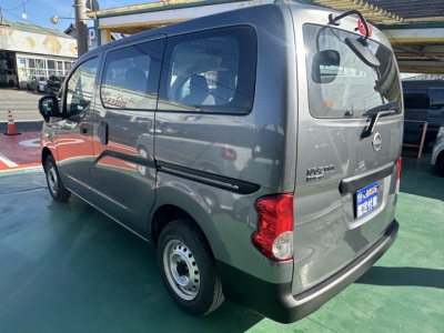 NV200バネットバン(ニッサン)レンタＵＰ 後方