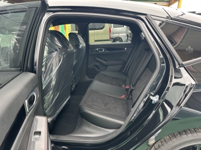 シビック(ホンダ)登録済未使用車 後席内装