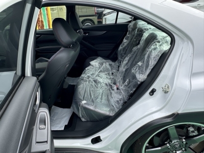 WRX S4(スバル)中古車 前席内装