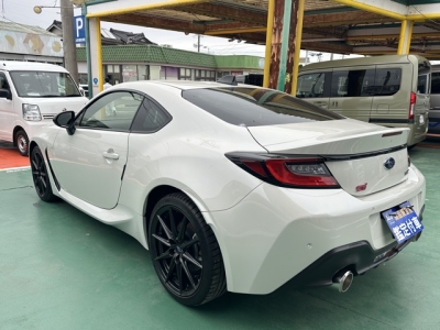 BRZ(スバル)中古車 後方