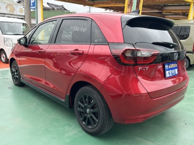 フィット(ホンダ)ディーラ-試乗車 後方