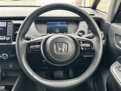 フィット(ホンダ)ディーラ-試乗車 内外装写真