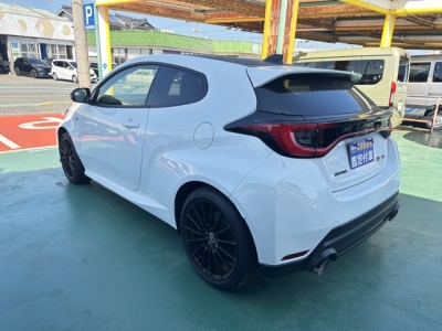 GRヤリス(トヨタ)中古車 後方