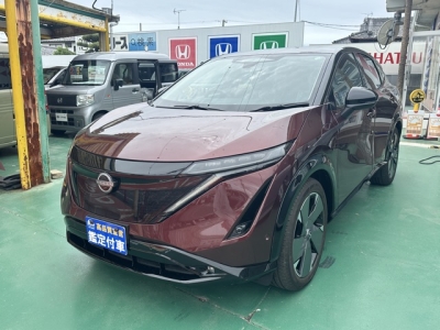 アリア(ニッサン)登録済未使用車 前方