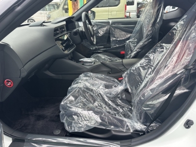 フェアレディZ(ニッサン)登録済未使用車 前席内装