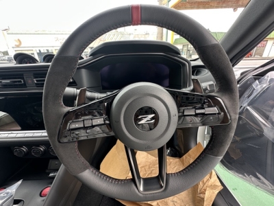 フェアレディZ(ニッサン)登録済未使用車 後席から見た前席