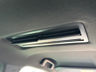 トライトン(三菱)ディーラ-試乗車 内外装写真他