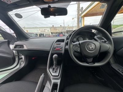 S660(ホンダ)中古車 後席内装