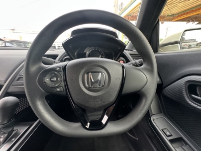 S660(ホンダ)中古車 後席から見た前席