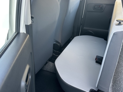 アルト(スズキ)中古車 後席内装